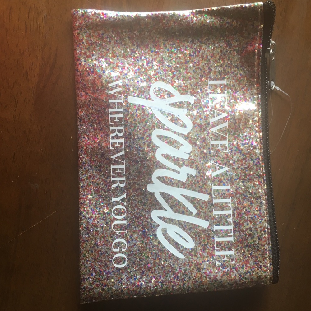 Cosmetic bag